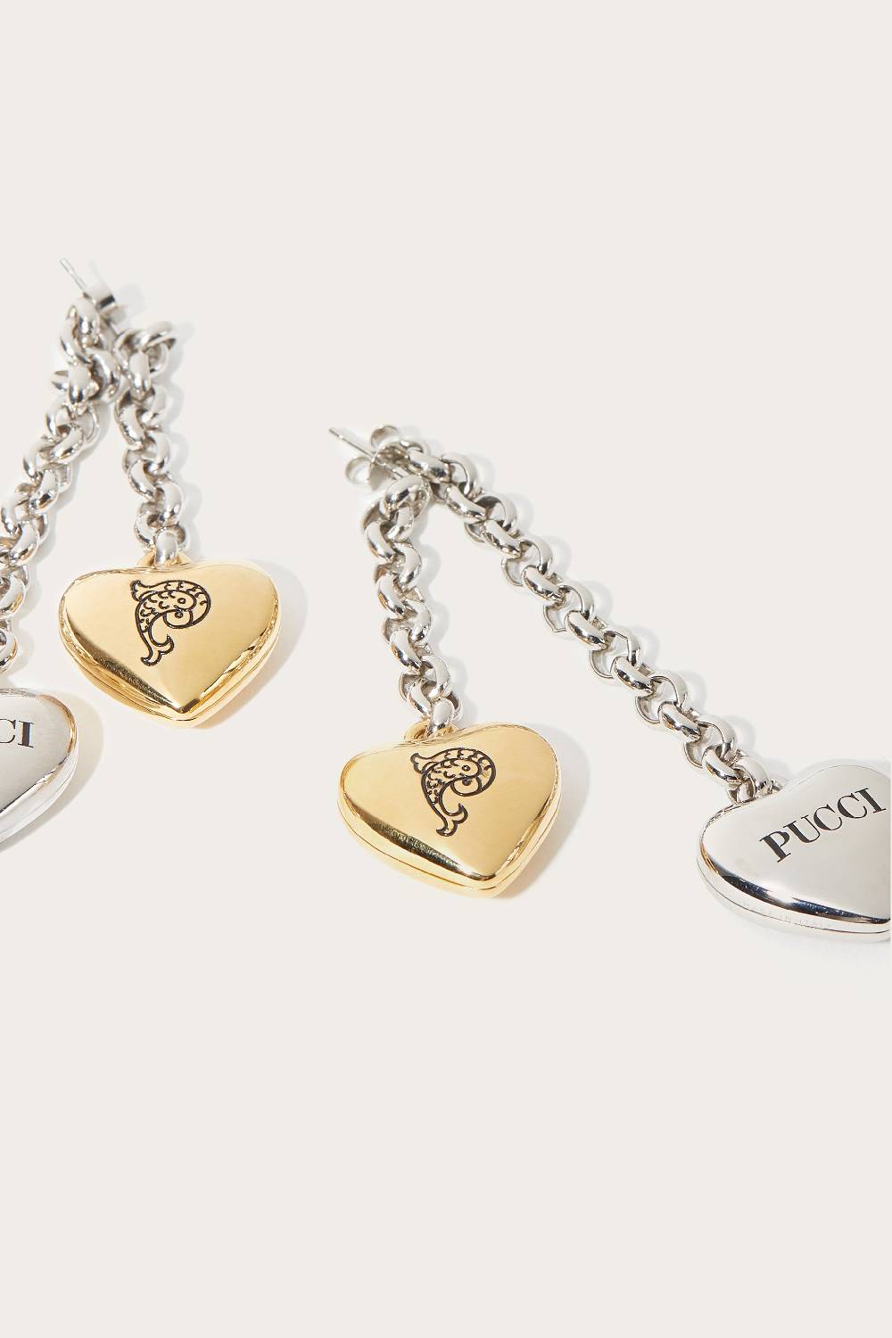 Pucci Orecchini pendenti con ciondoli a cuore Ultimi tre giorni