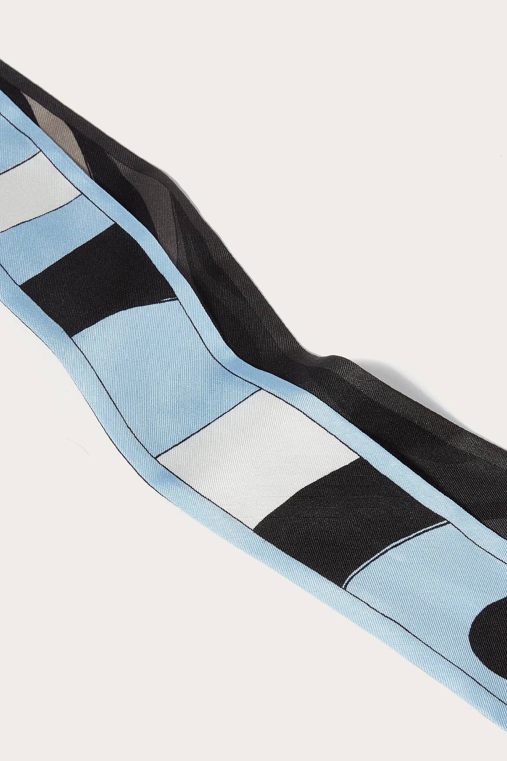 Pucci Foulard in seta con stampe Marmo e Iride Fino al 60% di sconto