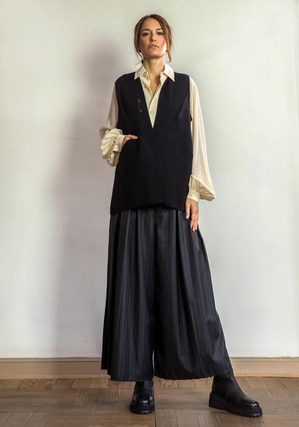Rose & Lini A TENTATIVE ATELIER SILK “AGLAIA” LINEN SHIRT In Linea