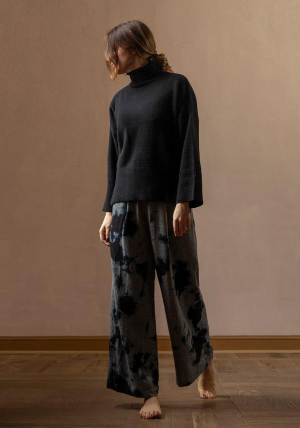 Rose & Lini BE YOU CASHMERE “TURTLE NECK” BLACK KNIT Acquista Ora