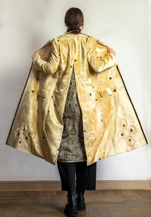 Rose & Lini IBRIGU VELVET SILK COAT “920” GOLD Convenienza