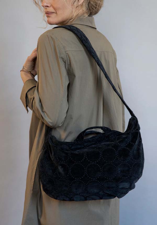 Rose & Lini MINÄ PERHONEN BLACK VELVET BAG “9673” Promozione