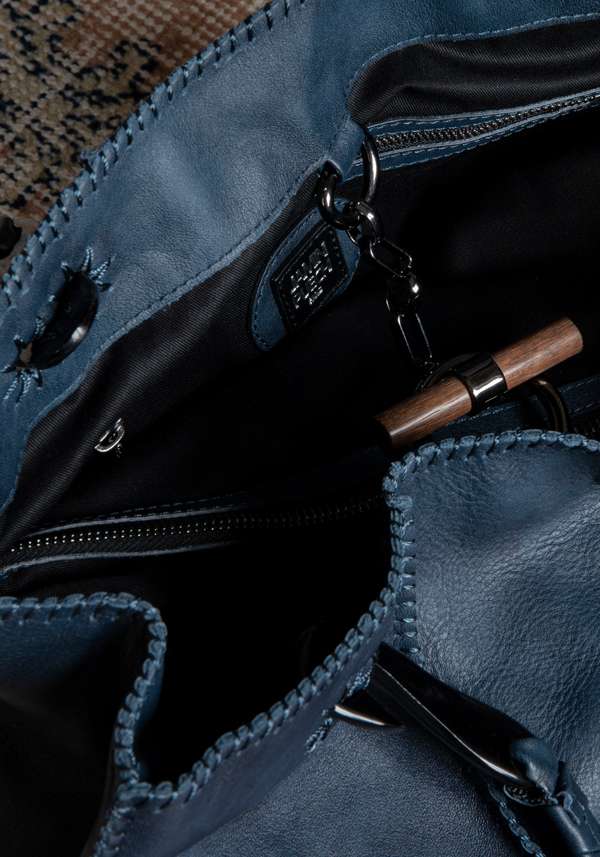 Rose & Lini JAMIN PUECH “JONU L” NAVY LEATHER BAG Acquista Ora