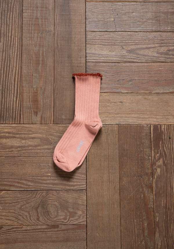 Rose & Lini COLLEGIEN “DELPHINE” RIBBED SOCKS BOIS DE ROSE In Saldo