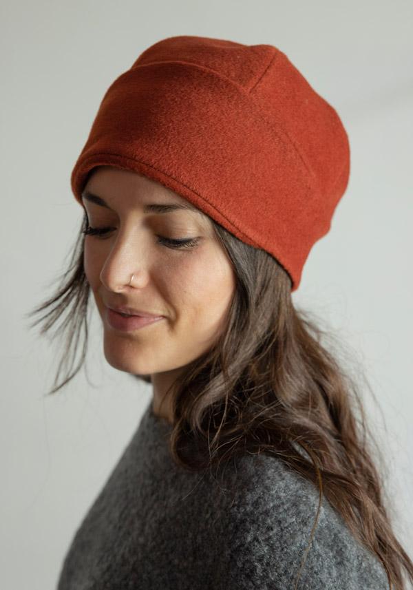 Rose & Lini THE GIRL AND THE GORILLA WOOL “MASHA” RUST HAT In Linea