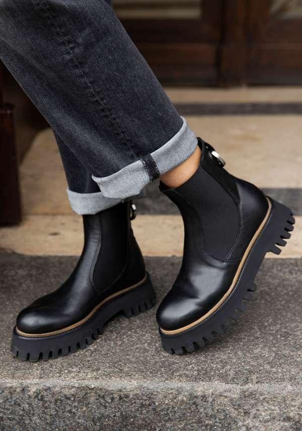 Rose & Lini ROCCO P. “TRONCHETTO 15630” BLACK LEATHER ANKLE BOOTS Negozi Online