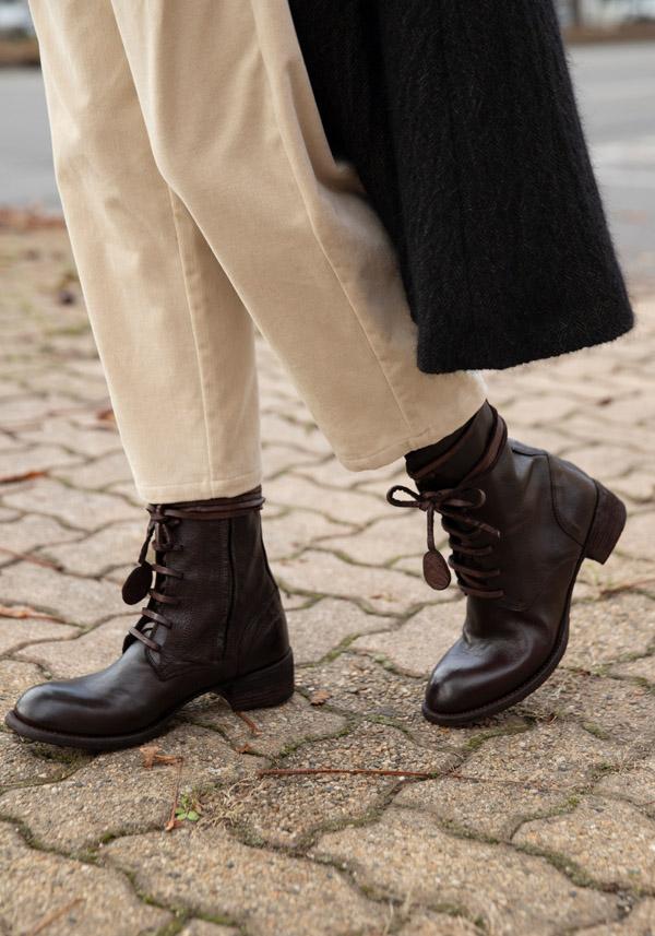 Rose & Lini FAUZIAN JEUNESSE “POLACCO 2771” EBONY LEATHER BOOTS Convenienza