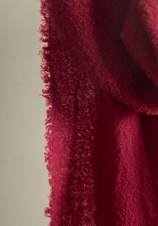 Rose & Lini FALIERO SARTI WOOL & CASHMERE “ALEXINA” ROSE RED SCARF Nuovo