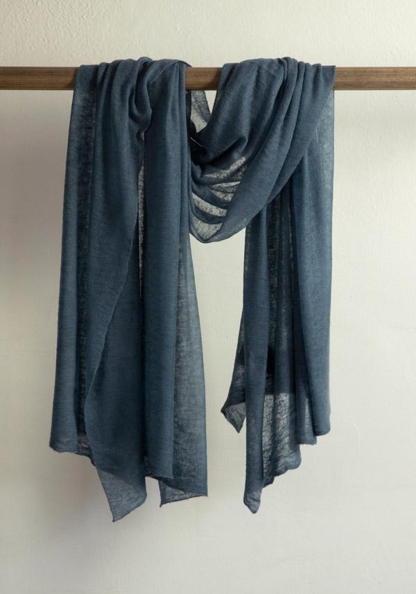 Rose & Lini MIRROR IN THE SKY CASHMERE “CLOUD KNITTED PLAIN” STORM SHAWL Promozione Limitata