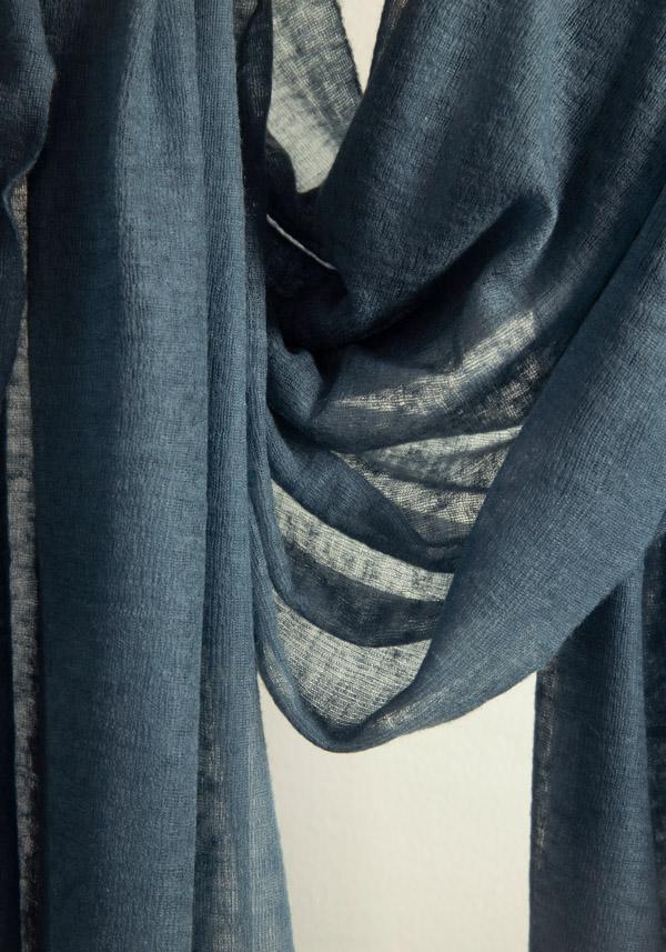 Rose & Lini MIRROR IN THE SKY CASHMERE “CLOUD KNITTED PLAIN” STORM SHAWL Promozione Limitata