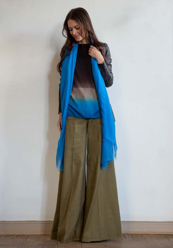 Rose & Lini MIRROR IN THE SKY CASHMERE “SOUFFLE PLAIN SHAWL” FAIENCE Sconto
