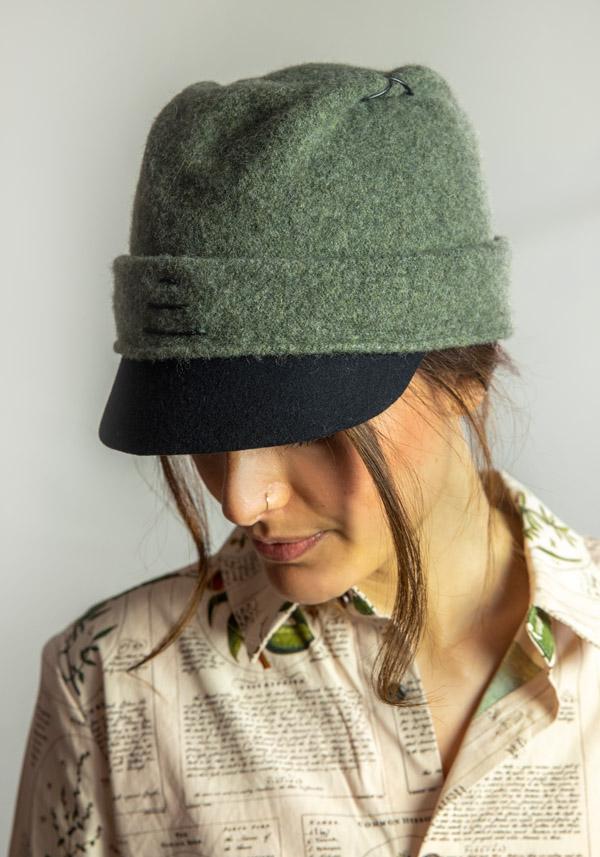 Rose & Lini YESEY “MINI FBI” GREEN WOOL HAT Offerte
