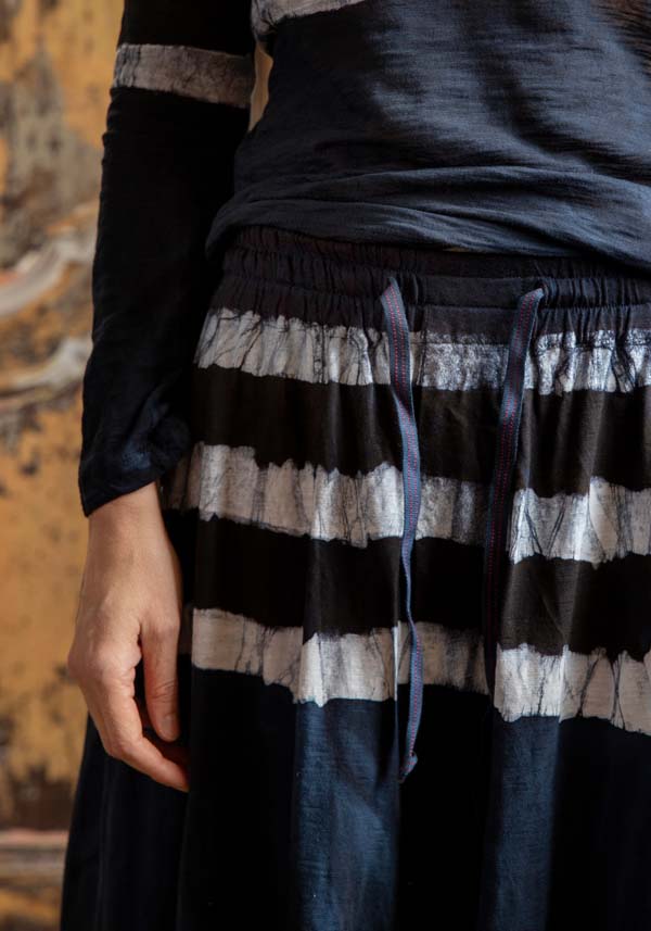 Rose & Lini GILDA MIDANI “Y SKIRT 2515” BLACK & BLUE Moda