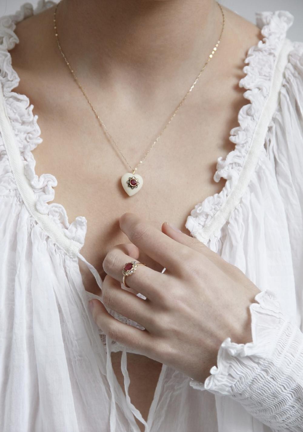 Rose & Lini 5 OCTOBRE “ROSIE” GOLD PENDANT NECKLACE Fino Al -60%