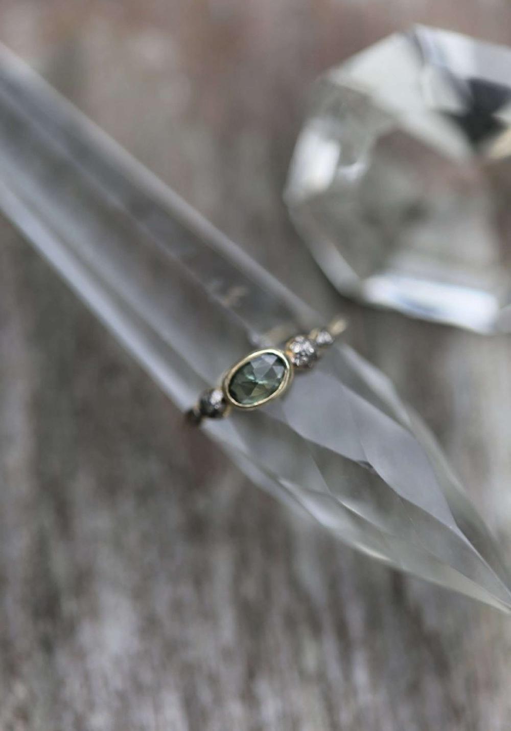 Rose & Lini 5 OCTOBRE “GWEN” GOLD & GREY SAPPHIRE RING Outlet