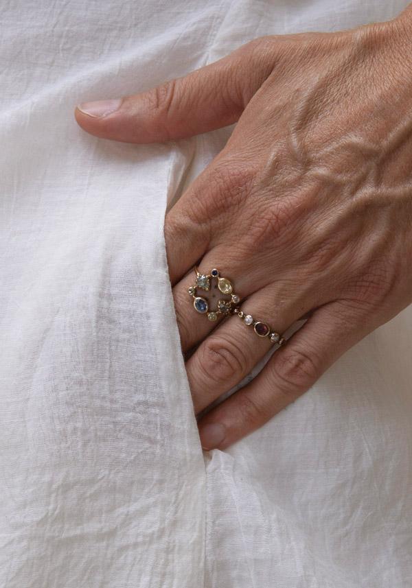 Rose & Lini DORETTE BLUE “BAGUE COURONNÉE” GOLD RING Negozio