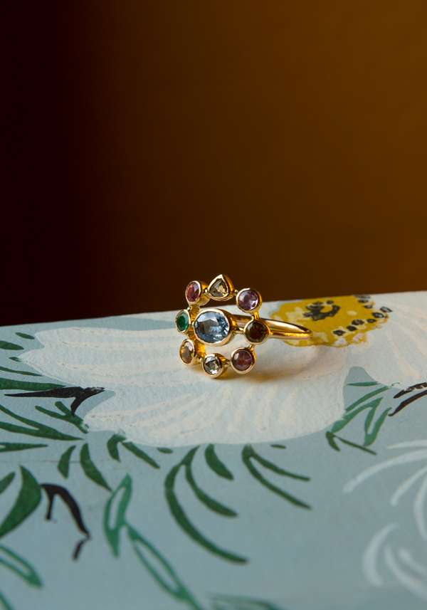 Rose & Lini DORETTE MULTICOLOR “BAGUE SUPER COURONNÉE” GOLD RING Promozione