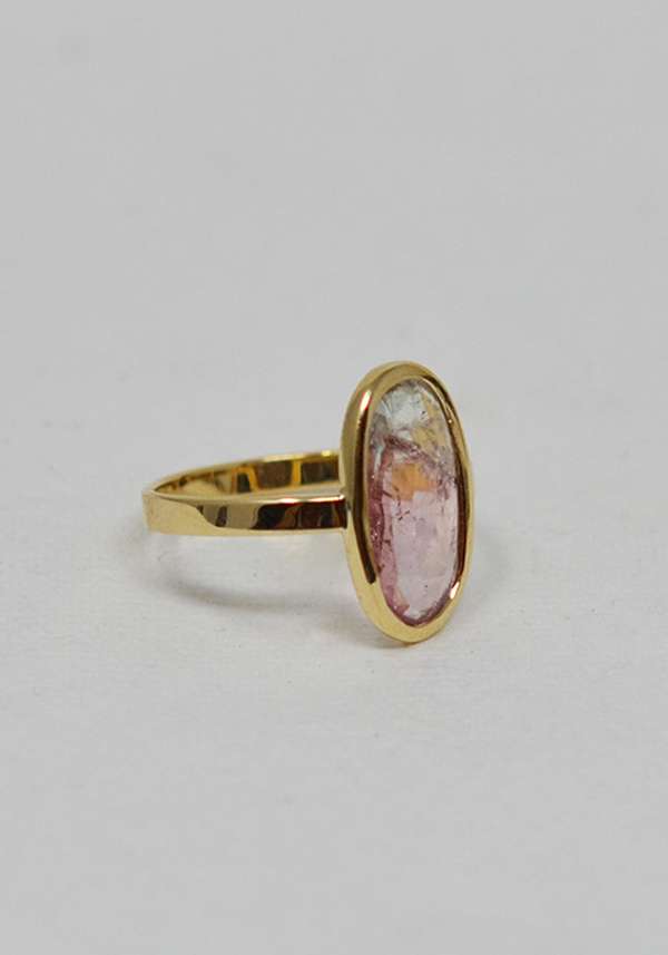 Rose & Lini MAITEA “OVAL” ROSE TOURMALINE RING Acquista Ora
