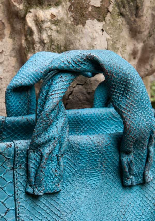 Rose & Lini SIMONA TAGLIAFERRI LIGHT BLUE PYTHON MINI SOFT BAG Offerta Anniversario