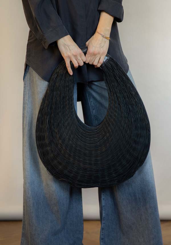 Rose & Lini MARIANA MENDEZ “BIVALDA” BLACK LEATHER BAG Vendita calda
