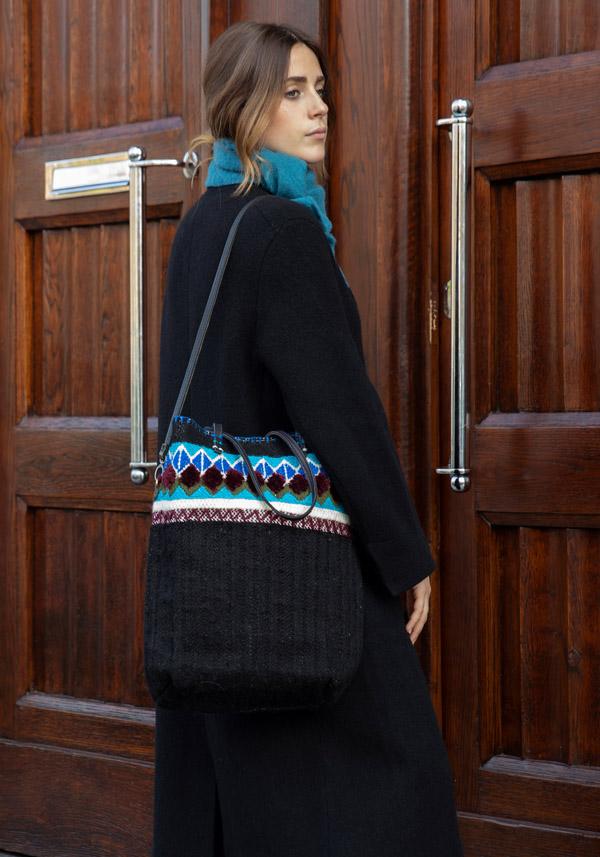 Rose & Lini EN SHALLA FOOD BAG FOUNDATION “BAG 45P02M” BLACK Fino Al -60%