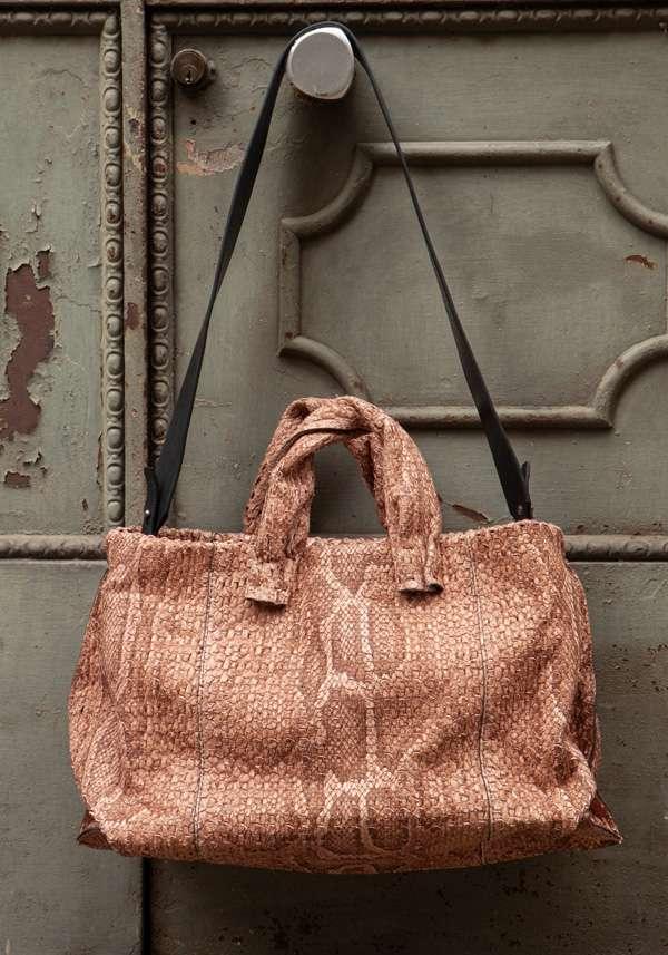 Rose & Lini SIMONA TAGLIAFERRI NUDE PYTHON SOFT BAG Affare Del Giorno