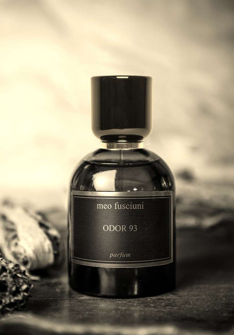 Rose & Lini MEO FUSCIUNI “ODOR 93” PARFUM Vendita Calda