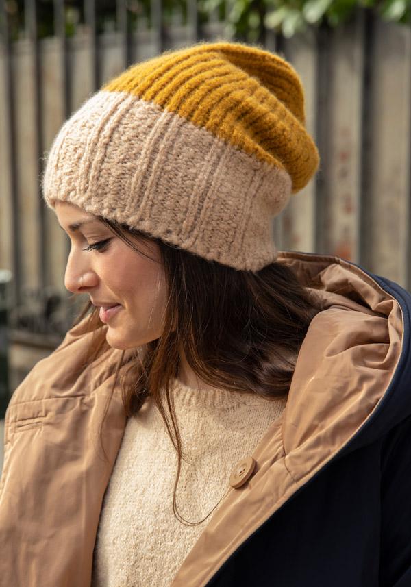 Rose & Lini DANIELAPI CASHMERE & SILK “IGLOO BICOLOR” CREAM & MUSTARD BEANIE Prezzo basso