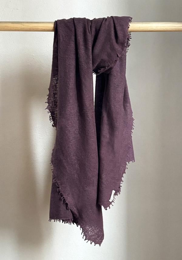 Rose & Lini MIRROR IN THE SKY CASHMERE “OPEN KNITTED PLAIN” CHICORY SCARF Offerta speciale della fabbrica