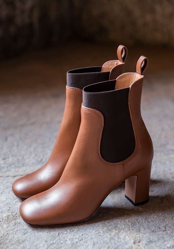 Rose & Lini PELLICO “APEMA” BROWN ANKLE BOOTS Novità