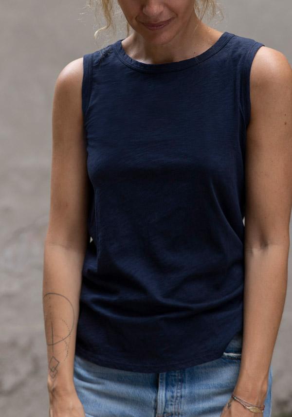 Rose & Lini VELVET COTTON “TAURUS” CRATER NAVY TANK TOP Nuova