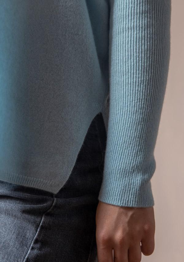 Rose & Lini ABSOLUT CASHMERE “PONCHO ASTRID” WATER Offerta San Valentino