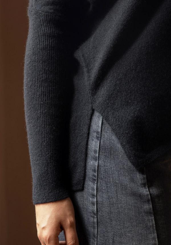 Rose & Lini ABSOLUT CASHMERE “PONCHO CAMILLE” BLACK Offerta Anniversario