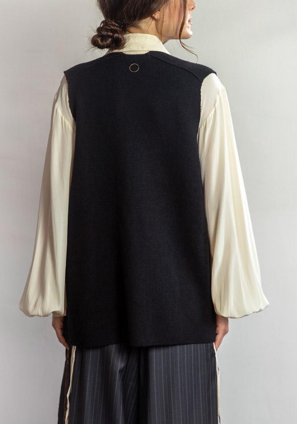 Rose & Lini OYUNA CASHMERE “JACKET MUNDAT” BLACK Nuovi prodotti