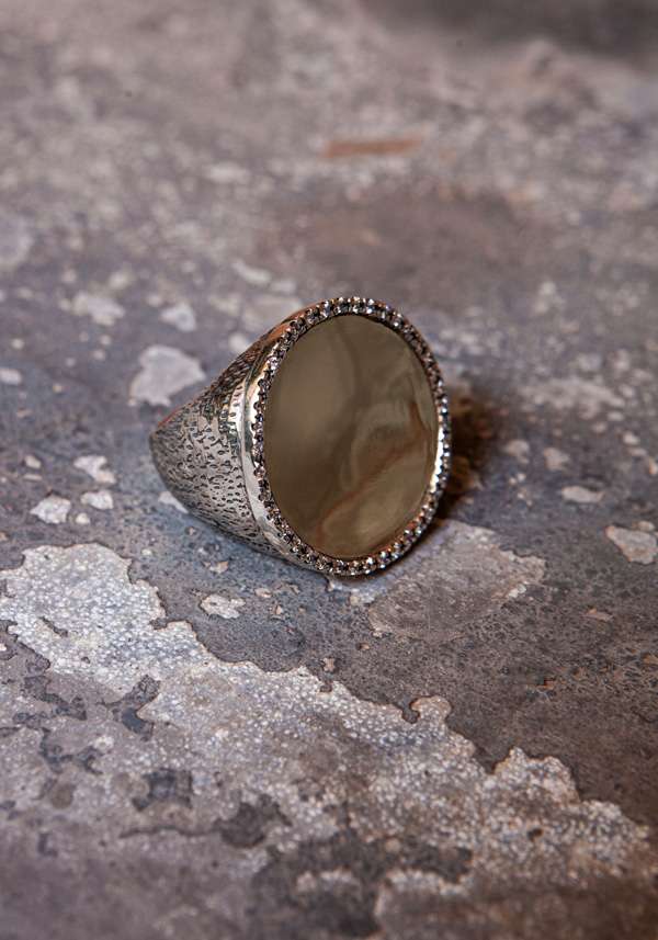 Rose & Lini SIMONA TAGLIAFERRI LARGE “MOON RING J224” YELLOW GOLD & WHITE DIAMONDS Hotsell