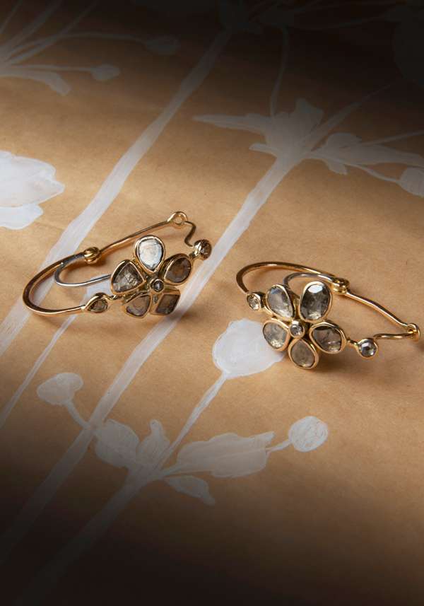 Rose & Lini DORETTE GOLD & DIAMONDS FLORAL EARRINGS Vendita Calda