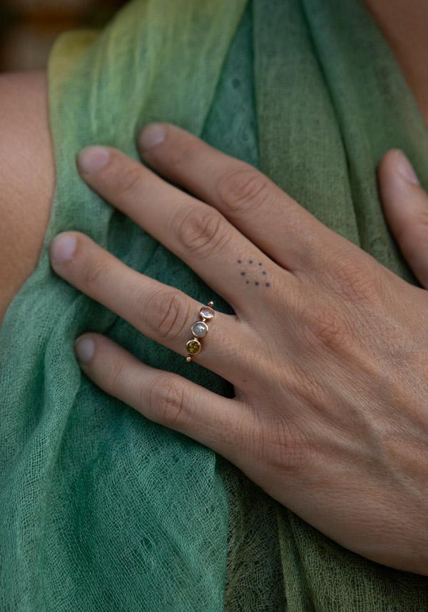 Rose & Lini DORETTE MULTICOLOR SIMPLE BAGUE GOLD RING Vendita Economica