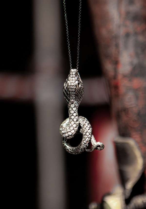 Rose & Lini SIMONA TAGLIAFERRI “COBRA PENDANT NECKLACE J226 WD” WHITE DIAMONDS Saldi Di Fabbrica