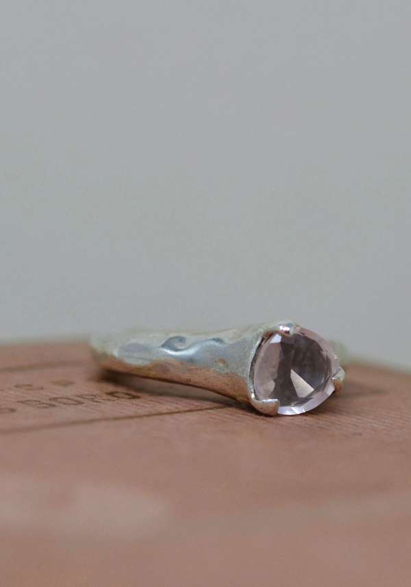 Rose & Lini ROSAMARIA “CARRIA” PINK QUARTZ SILVER RING Prezzo di fabbrica