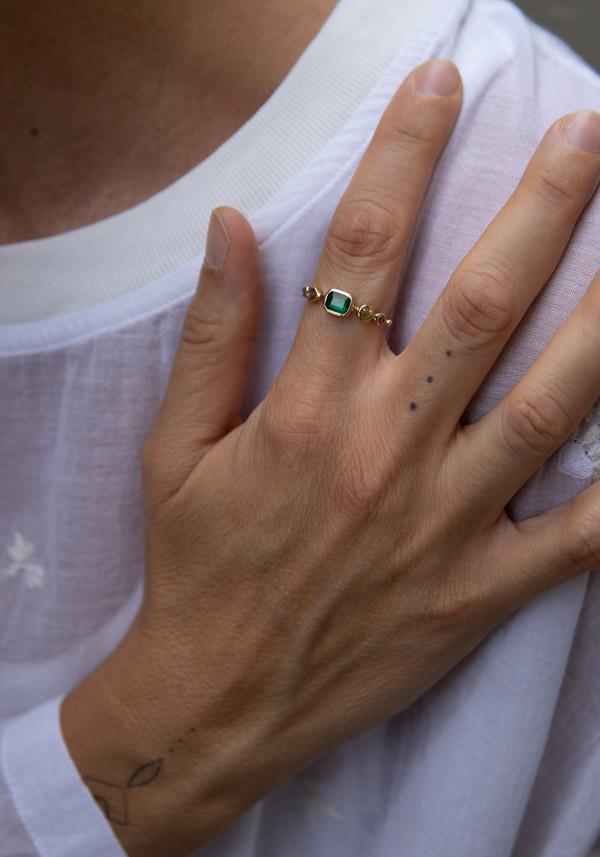 Rose & Lini DORETTE GOLD & EMERALD “BAGUE SIMPLE” RING Offerta Anniversario