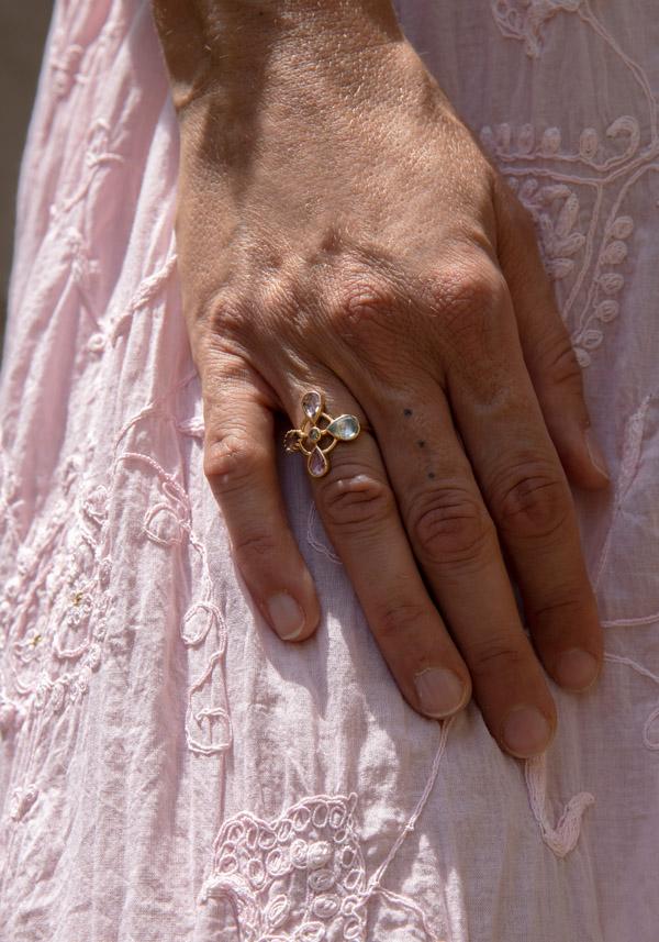 Rose & Lini DORETTE “BAGUE TRÈFLE” GOLD RING Offerta temporanea