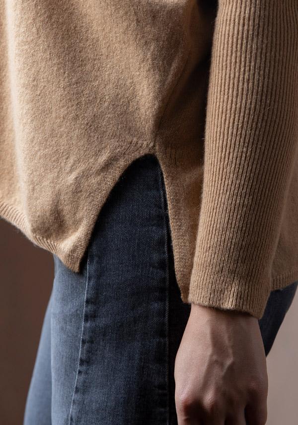 Rose & Lini ABSOLUT CASHMERE “PONCHO CAMILLE” CAMEL Liquidazione