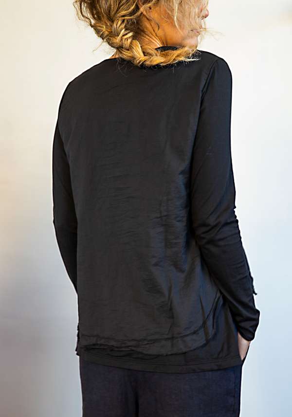 Rose & Lini MJW BLACK LONG SLEEVED T-SHIRT Ultimi due giorni