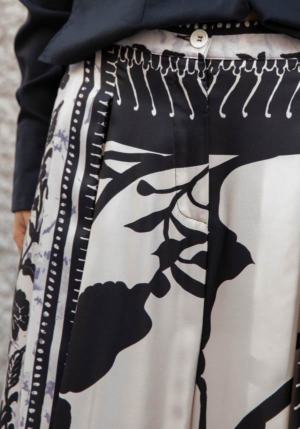 Rose & Lini CO.GO SILK BLACK & WHITE “PANTS VP241” FOULARDS Esporta salva