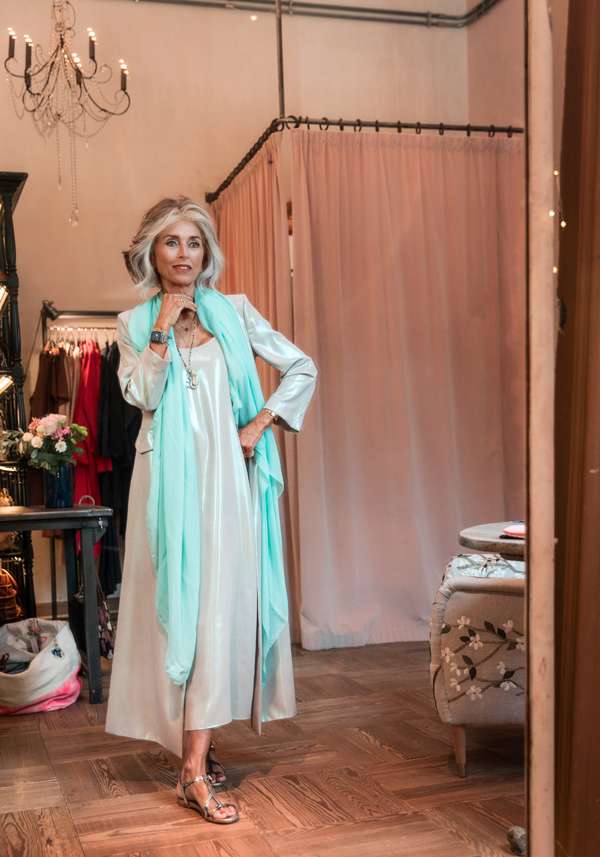 Rose & Lini CO.GO SATIN “DUST COAT 11101” Offerte esclusive