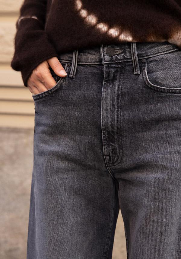 Rose & Lini MOTHER DENIM “THE HALF PIPE FLOOD” STONE JEANS Sostegno trimestrale
