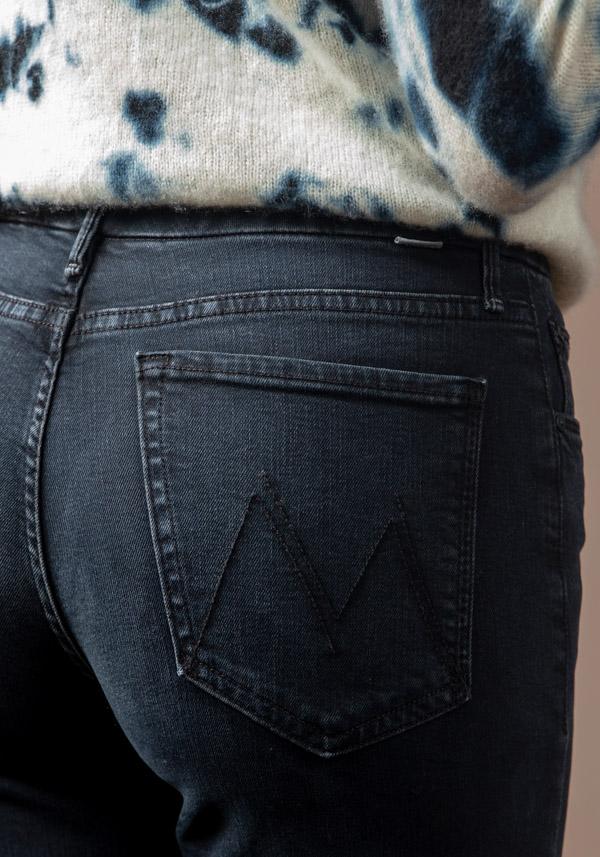 Rose & Lini MOTHER DENIM “THE ROLLER FRAY” NAVY JEANS Solo un giorno rimasto