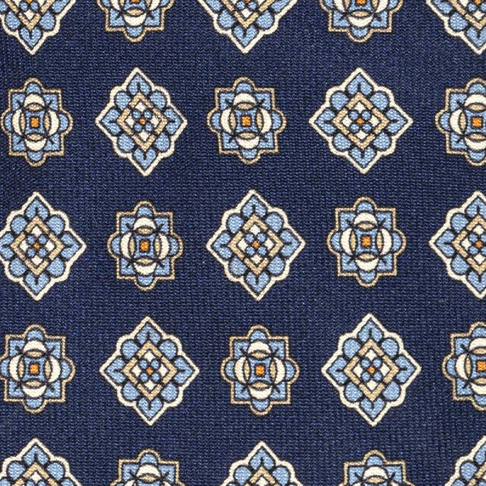 Rubinacci Cravatta in twill di seta con stampa geometrica blu Fornitura limitata