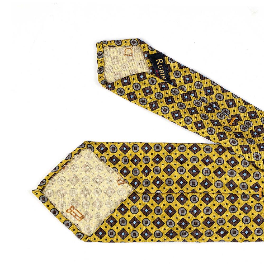 Rubinacci Cravatta in twill di seta gialla con stampa geometrica Offerta San Valentino