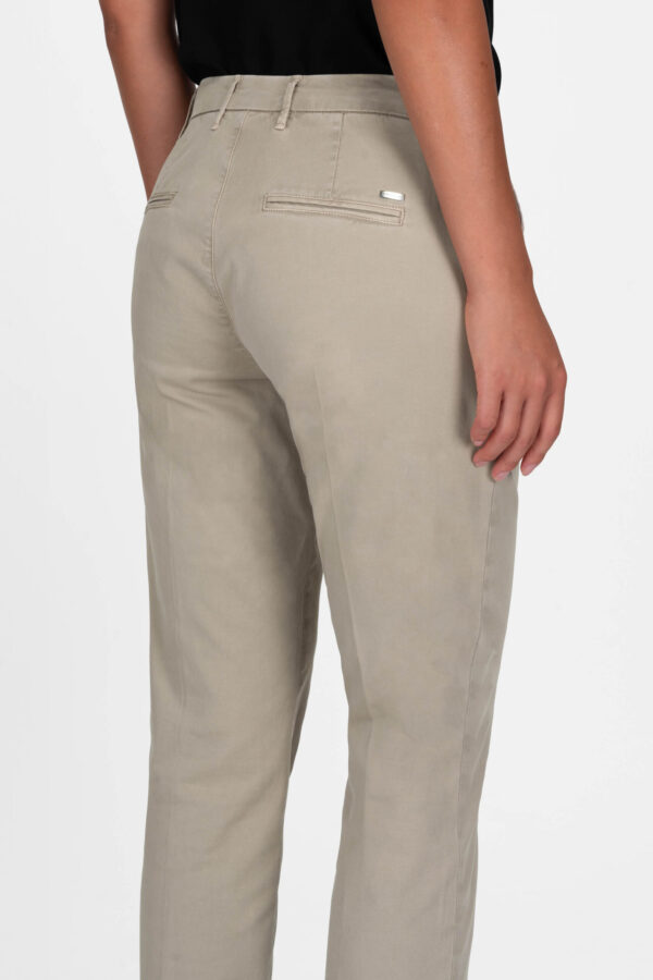 Sartoria Tramarossa PANTALONE ADELE SLIM IN COTONE BEIGE Saldi Di Fabbrica